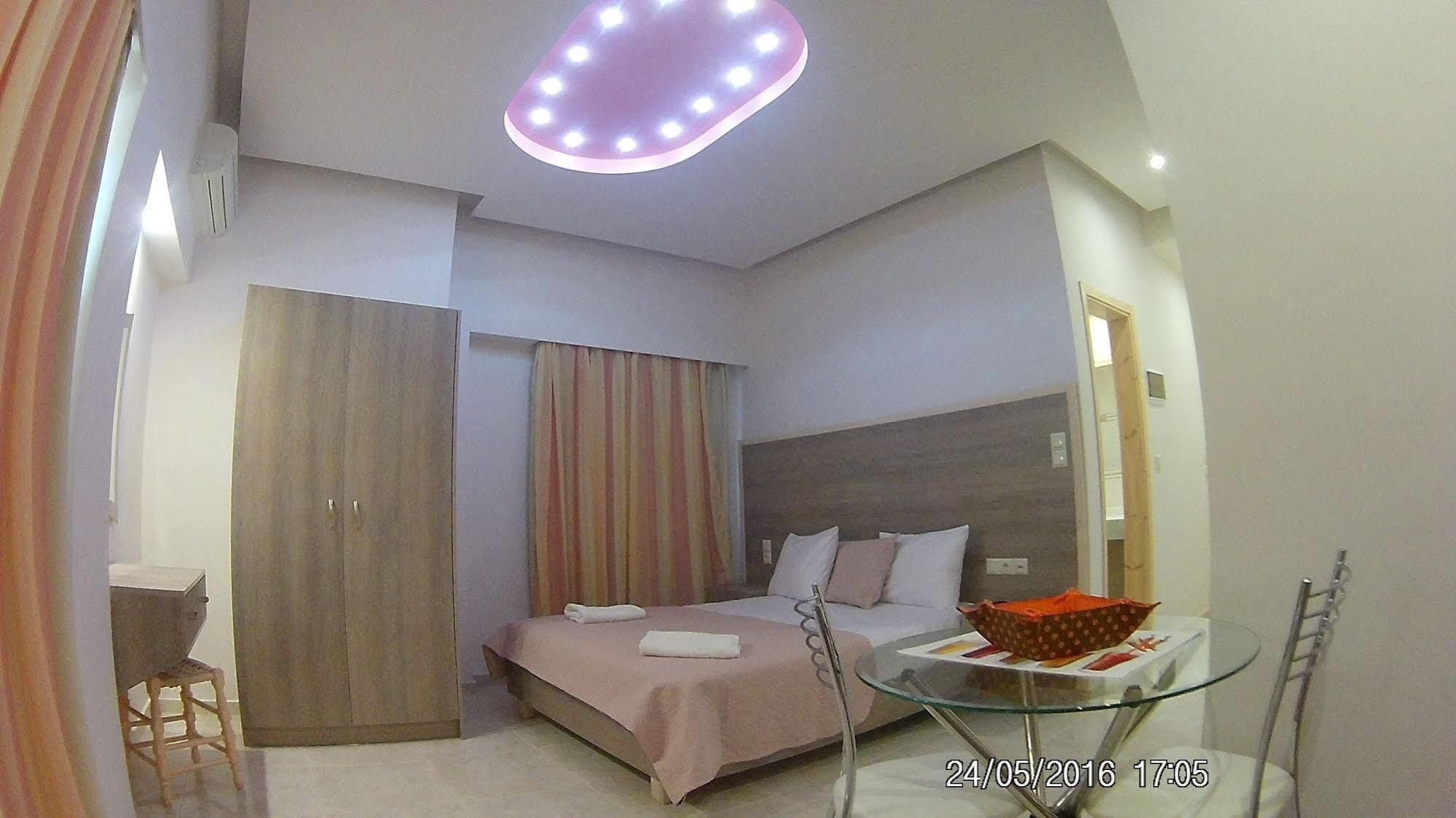 Sirena Apartments Agia Pelagia  Exterior photo