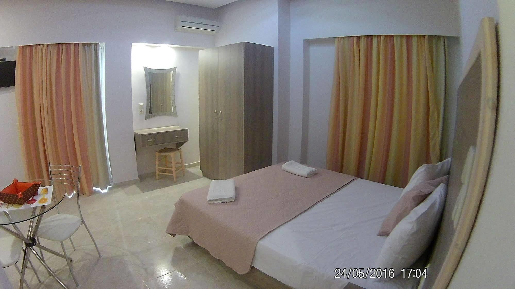 Sirena Apartments Agia Pelagia  Exterior photo